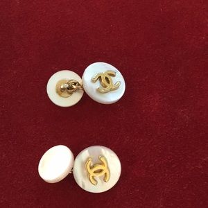 CHANEL cufflinks Mother of Pearl